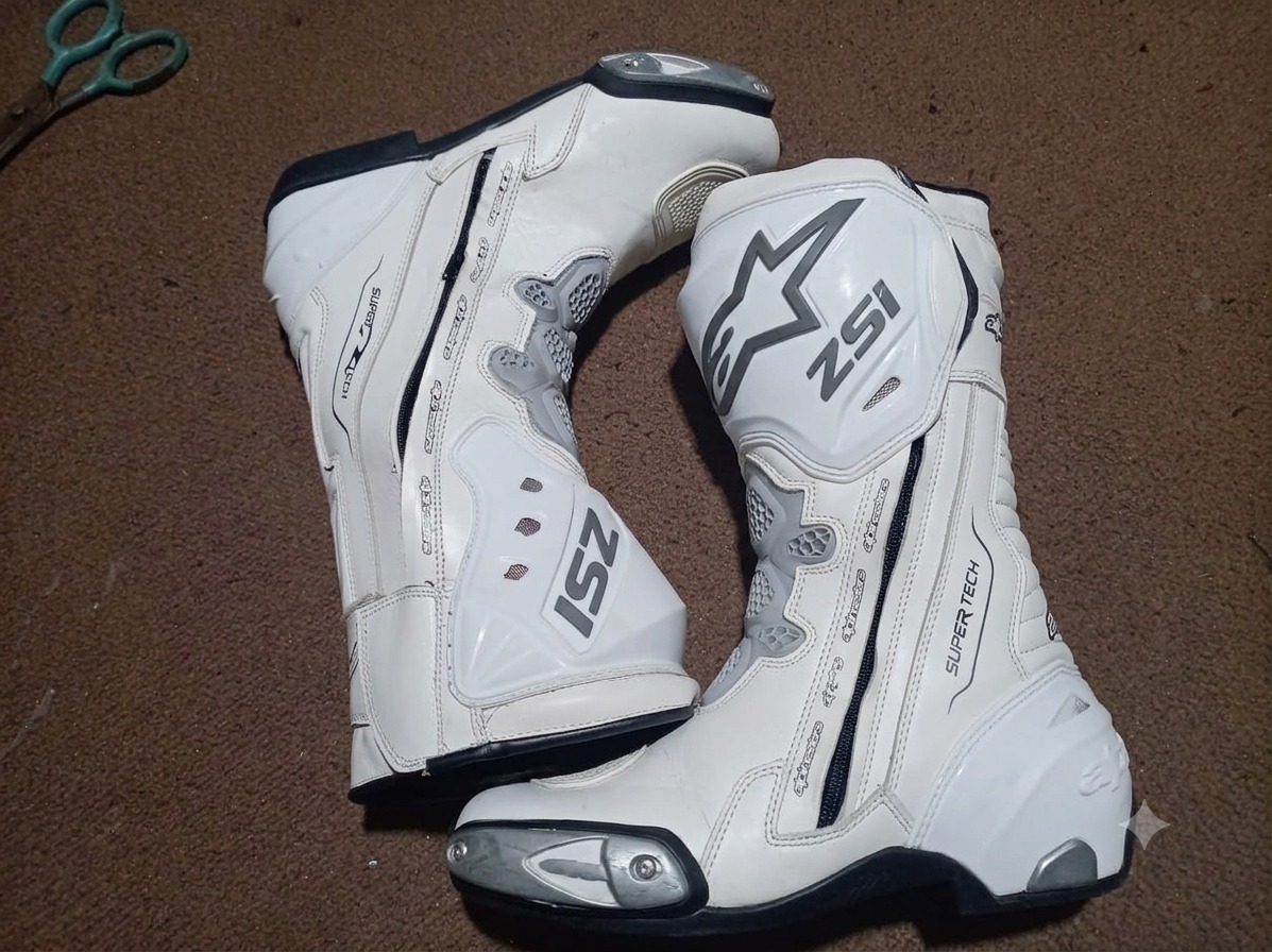 Women's Casual Shoes